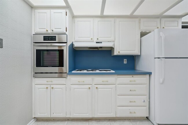 Building Photo - 2508 NW 109th St