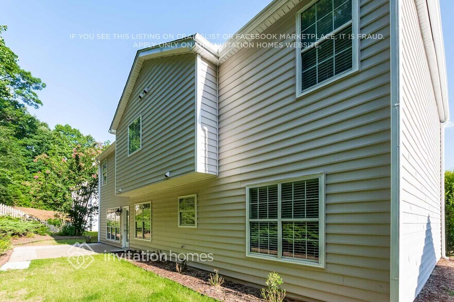 Building Photo - 2715 Denian Ct