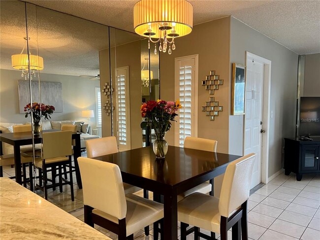 Building Photo - 1151 Pine Ridge Cir W