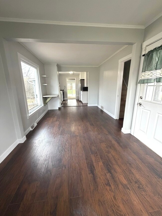 Building Photo - 2209 Douglas Ave