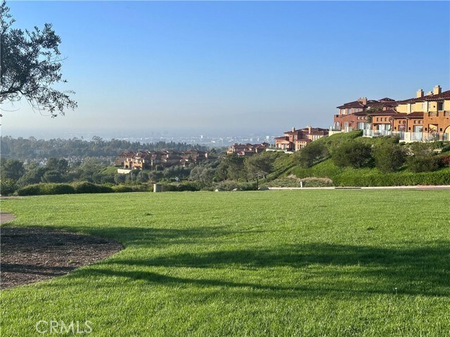 Building Photo - 1 Lucania Dr