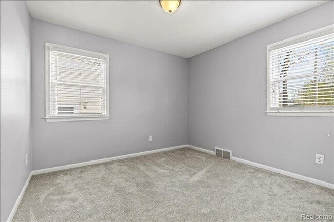 Building Photo - 1016 Amelia St