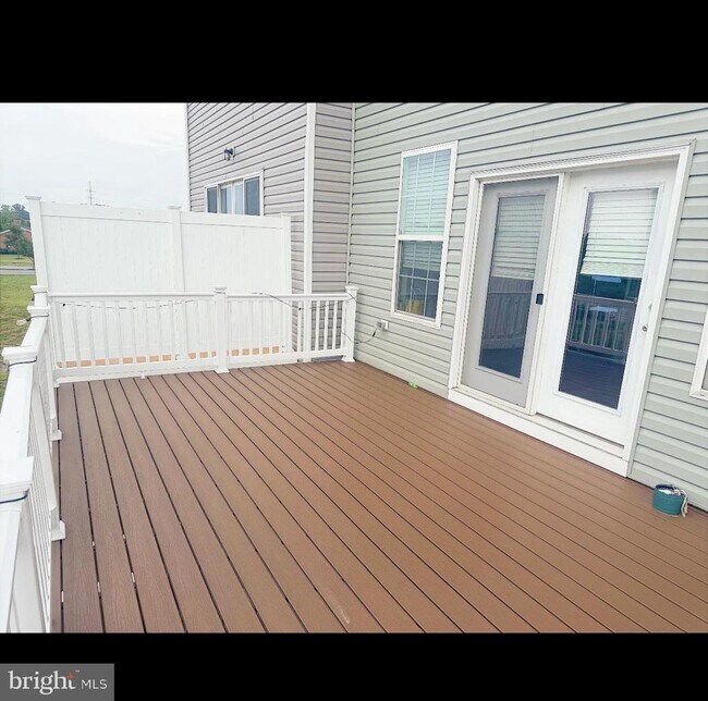 Building Photo - 6050 Krantz Dr