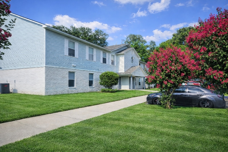 Building Photo - 880 Motsie Rd