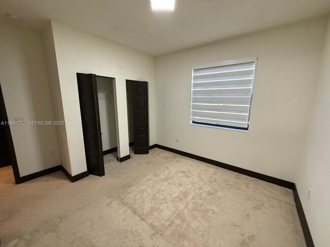 Building Photo - 15677 NW 91st Ct