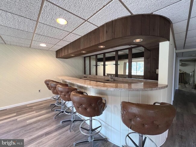 Building Photo - Beautiful 3bd 3bth contemporary A-framed home in the prestigious Eagle's Nest community.