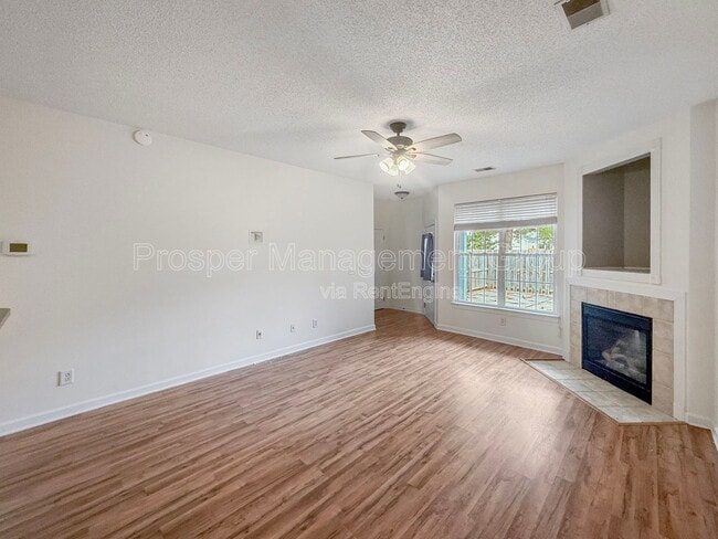 Building Photo - 2909 Sweetleaf Ln