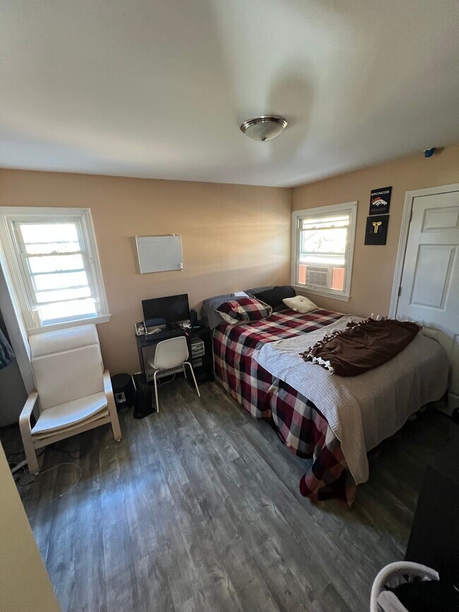 Building Photo - 35 Lynwood Dr