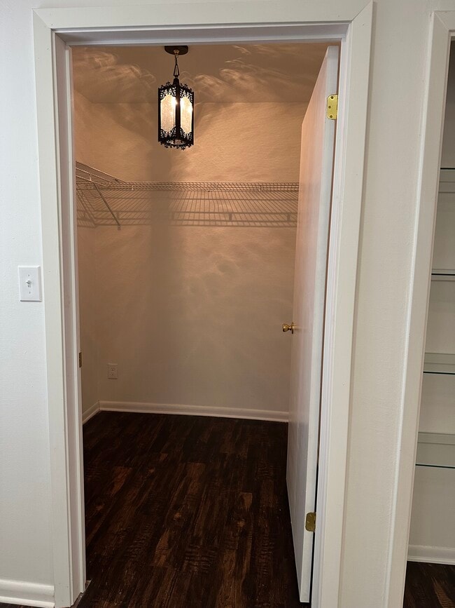 Building Photo - 96 Yacht Club Dr NE