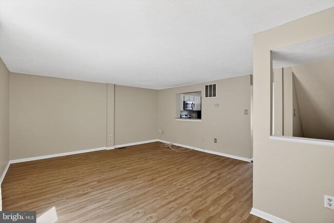 Building Photo - 7506 Summer Blossom Ln