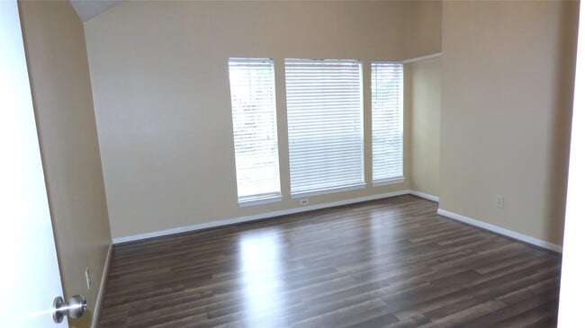 Building Photo - 14715 Cypress Green Dr