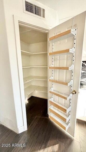 Building Photo - 7407 E Medina Ave