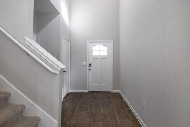 Building Photo - 14126 Macquarie Dr