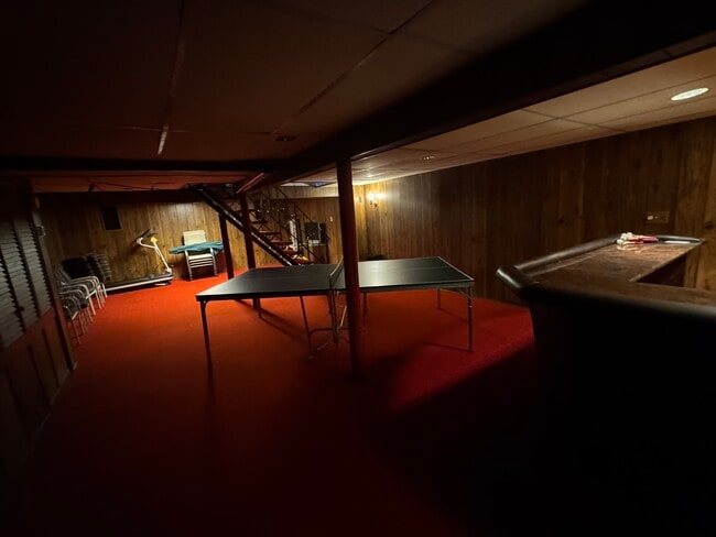 Building Photo - 5 Glenn Dr