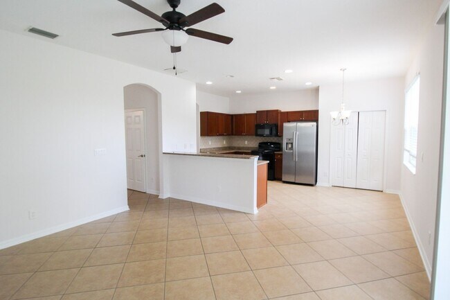 Building Photo - Lakeview 4-Bedroom, 2.5-Bath Annual Rental in Lakewood Ranch/Greenbrook