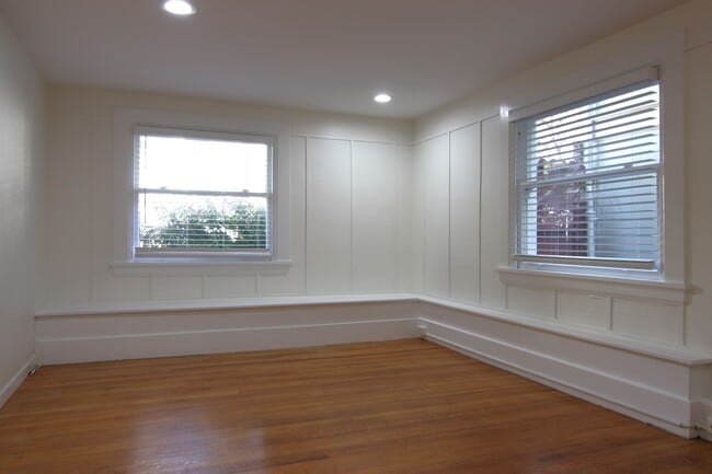 Building Photo - 419 Belvedere St