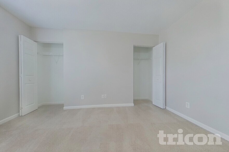 Building Photo - 945 Schofield Ln