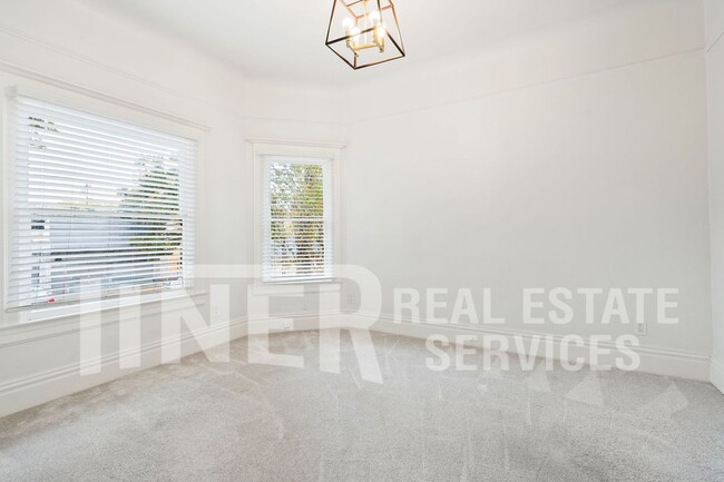 Building Photo - 1510 E Street-