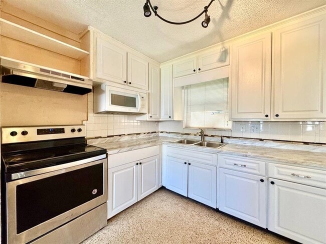 Building Photo - 2511 Imlay Ct S