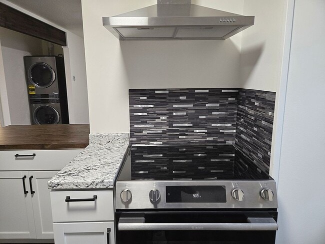 Building Photo - 420 W Huntington Ave