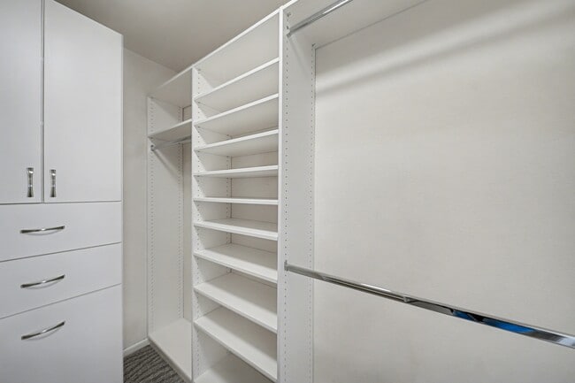 Building Photo - 5604 S Andes St