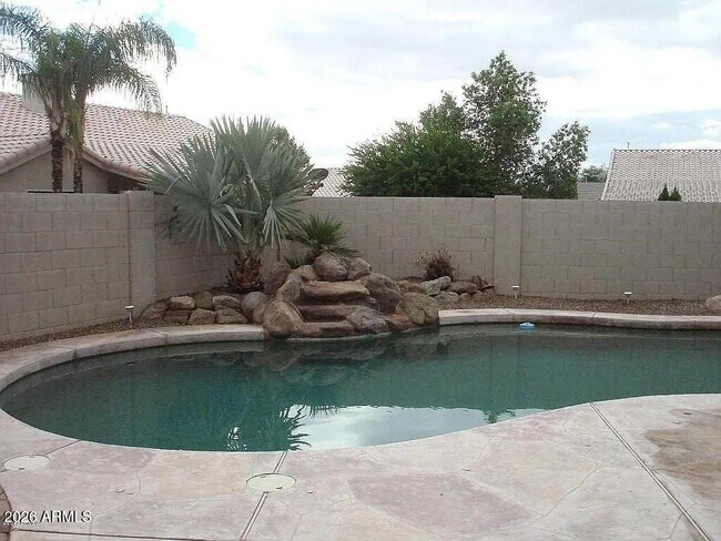 Building Photo - 6919 W Via Montoya Dr