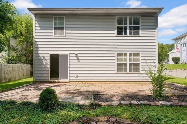 Building Photo - 1507 W Edinburgh Bend