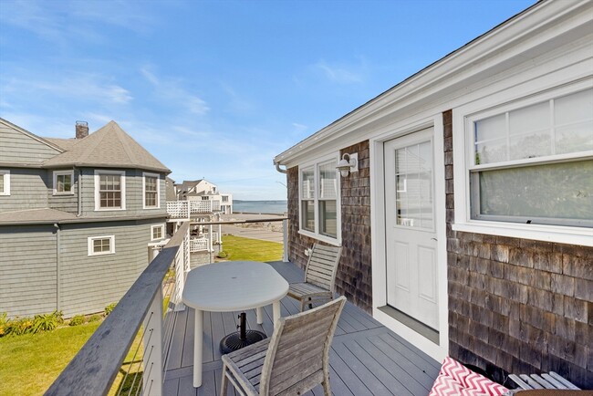 Building Photo - 33 Oceanside Dr