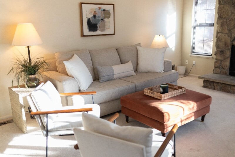 Building Photo - 2639 S Xanadu Way