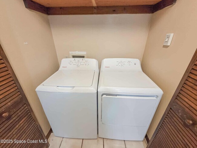 Building Photo - 410 Albenga Rd NW