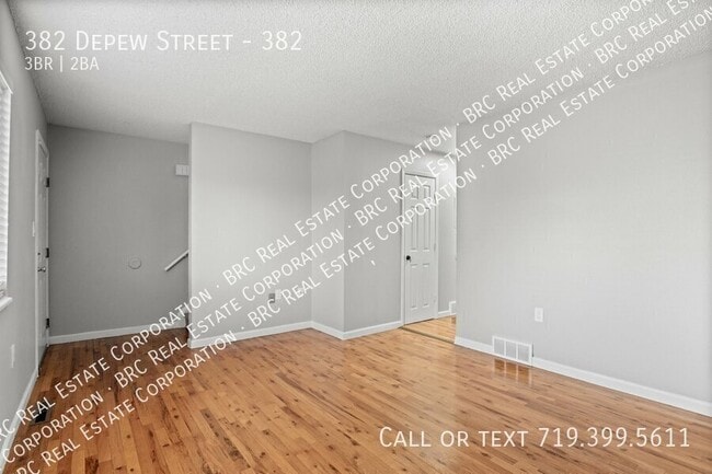 Building Photo - 382 Depew St