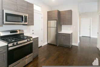 Building Photo - 1 bedroom in Chicago IL 60647