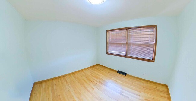 Building Photo - Pet Friendly + Great Location + Stainless ...