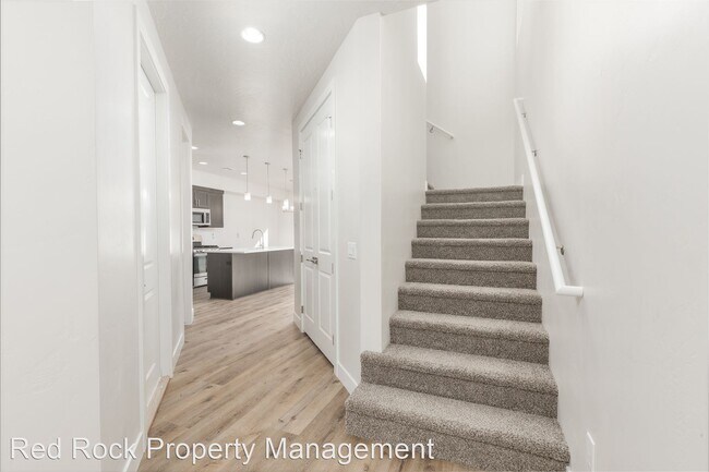 Building Photo - 3 br, 2.5 bath House - 2027 W 380 S