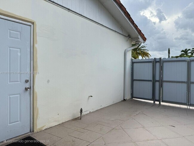 Building Photo - 1715 SW 102nd Ct