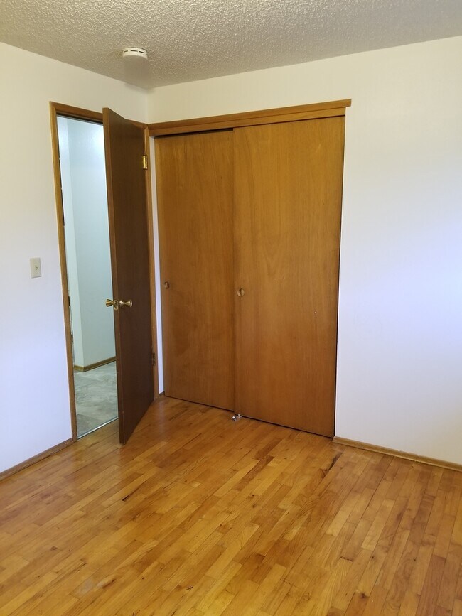 Building Photo - n226