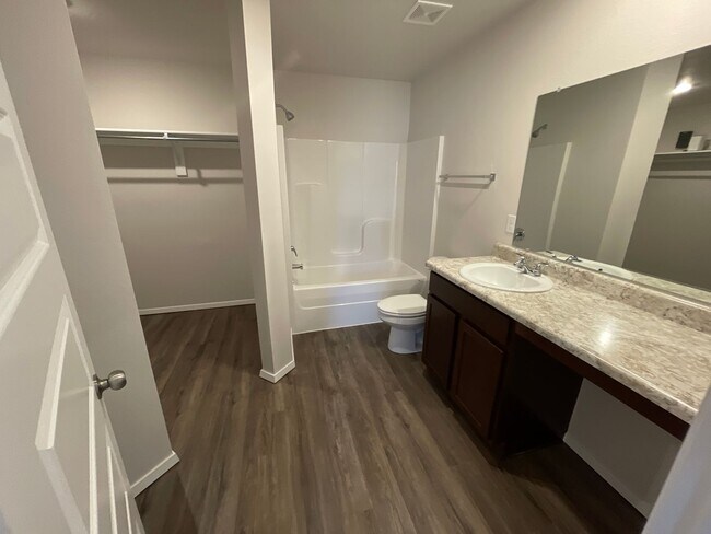 Building Photo - AVAILABLE NOW! Spacious Four Bedroom | Two Bath Home in Barberry Court