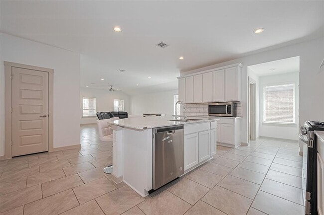Building Photo - 29518 Paytons Park Ct