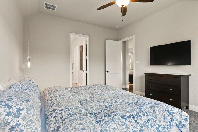 Building Photo - 11482 Misty Ridge Dr