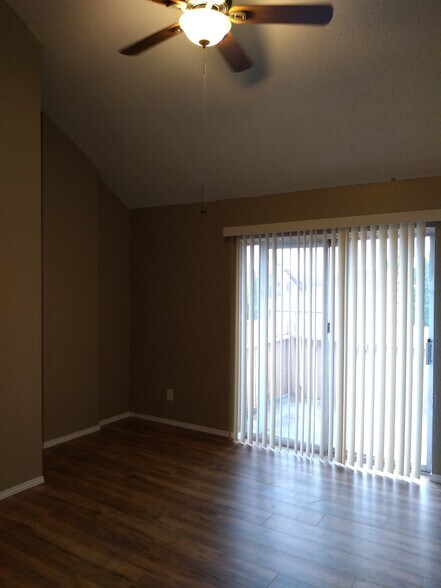 Building Photo - 3119 Voss Dr