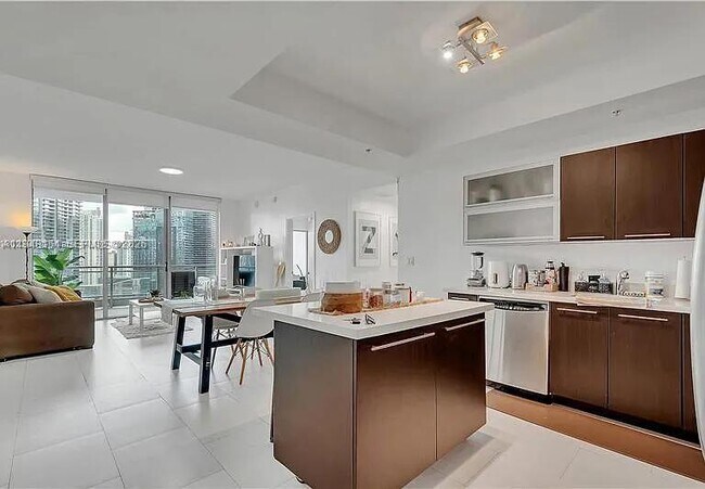 Building Photo - 90 SW 3rd St