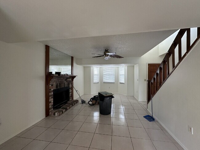 Building Photo - 4416 Englewood Rd
