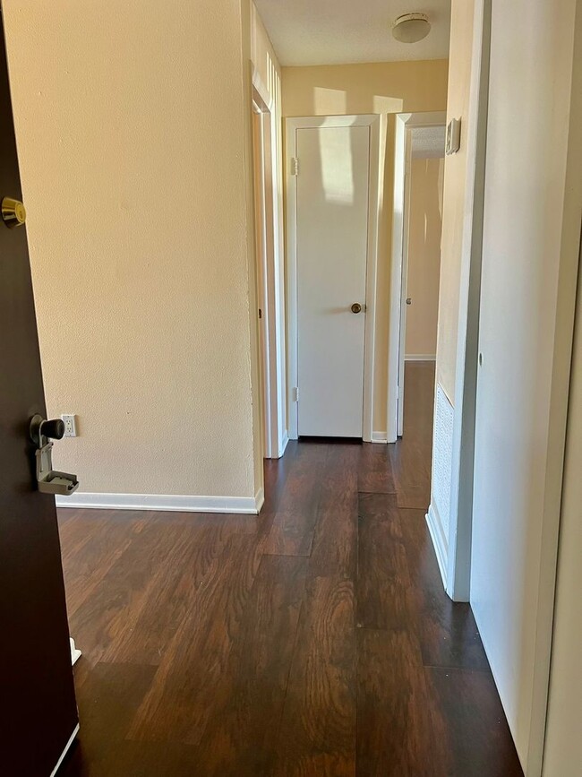 Building Photo - FREE 1st Months Rent! - 2/2 Condo in Melbourne