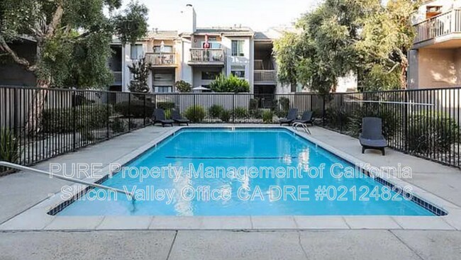 Building Photo - 2290 Sun Glory Ln