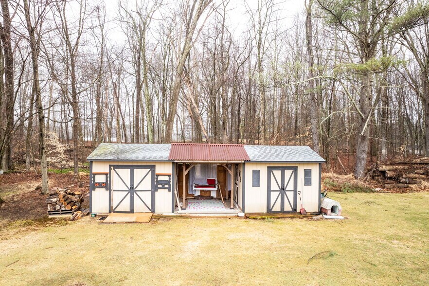 Building Photo - 63 Walker Valley Rd