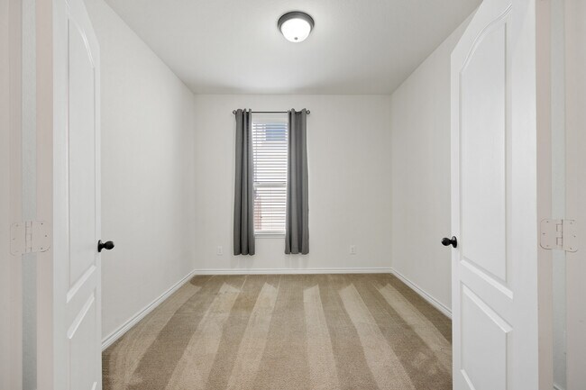 Building Photo - 4229 Gale Meadows