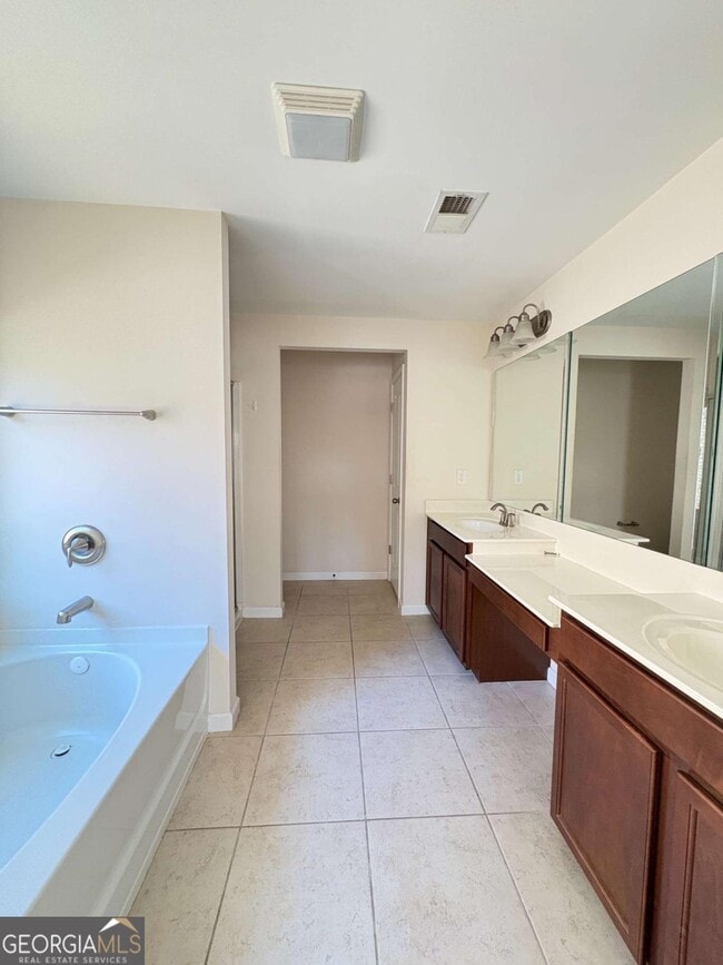 Building Photo - 3462 New Fawn Ln