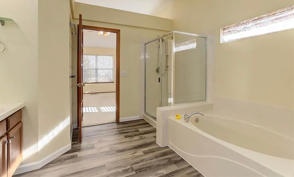 Building Photo - 770 Amberglen Ct