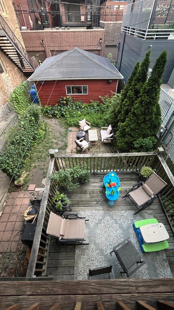 Building Photo - 1503 W Superior St