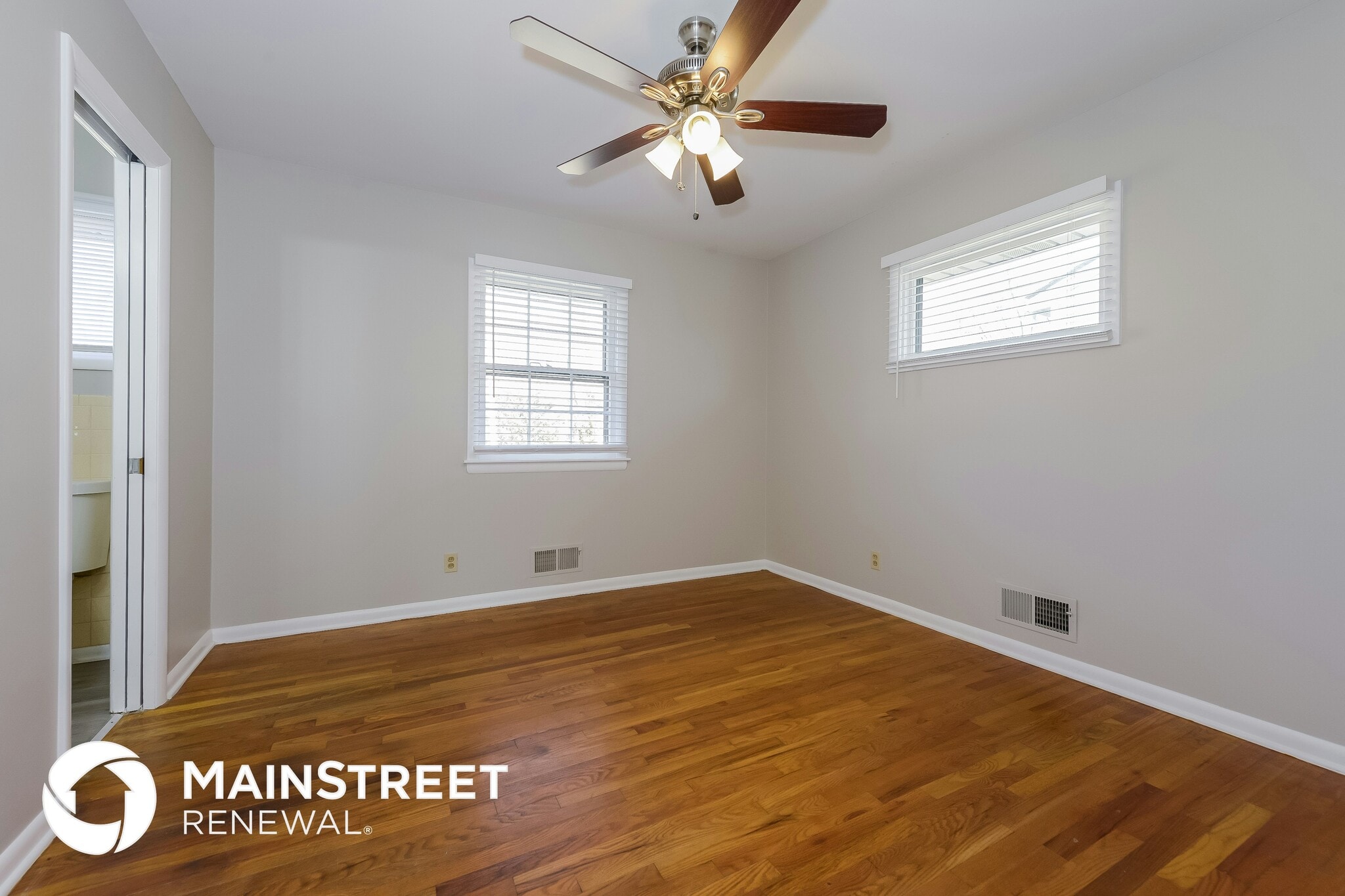 Building Photo - 4000 W 63rd St